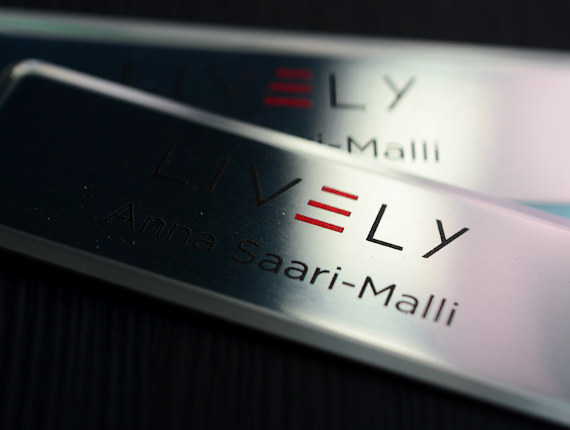 Painettu Royal nimikyltti ja nimineula